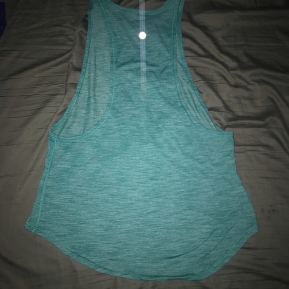 Lululemon - Picture 3 of 7